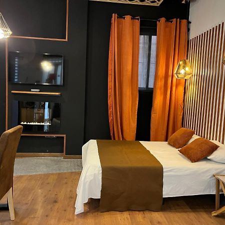 Chic12 Luxury Grupo Gran Via Apartman Madrid Kültér fotó